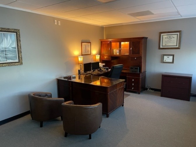 Southfield bankruptcy law office consultation room where attorneys meet with Oakland County clients